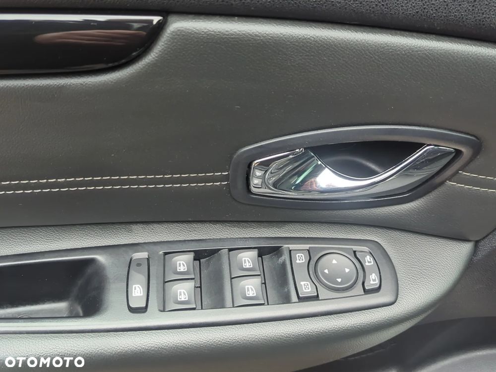 Renault Grand Scenic Gr 1.6 dCi Energy Bose Edition S&S - 25