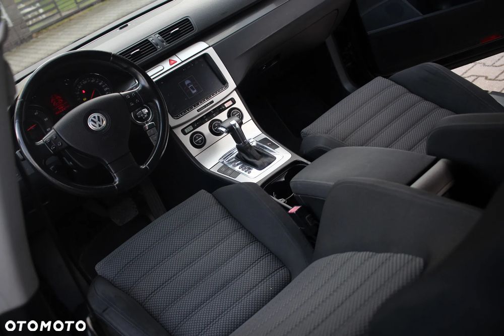 Volkswagen Passat Variant 2.0 TDI 4Motion DPF DSG Highline - 20