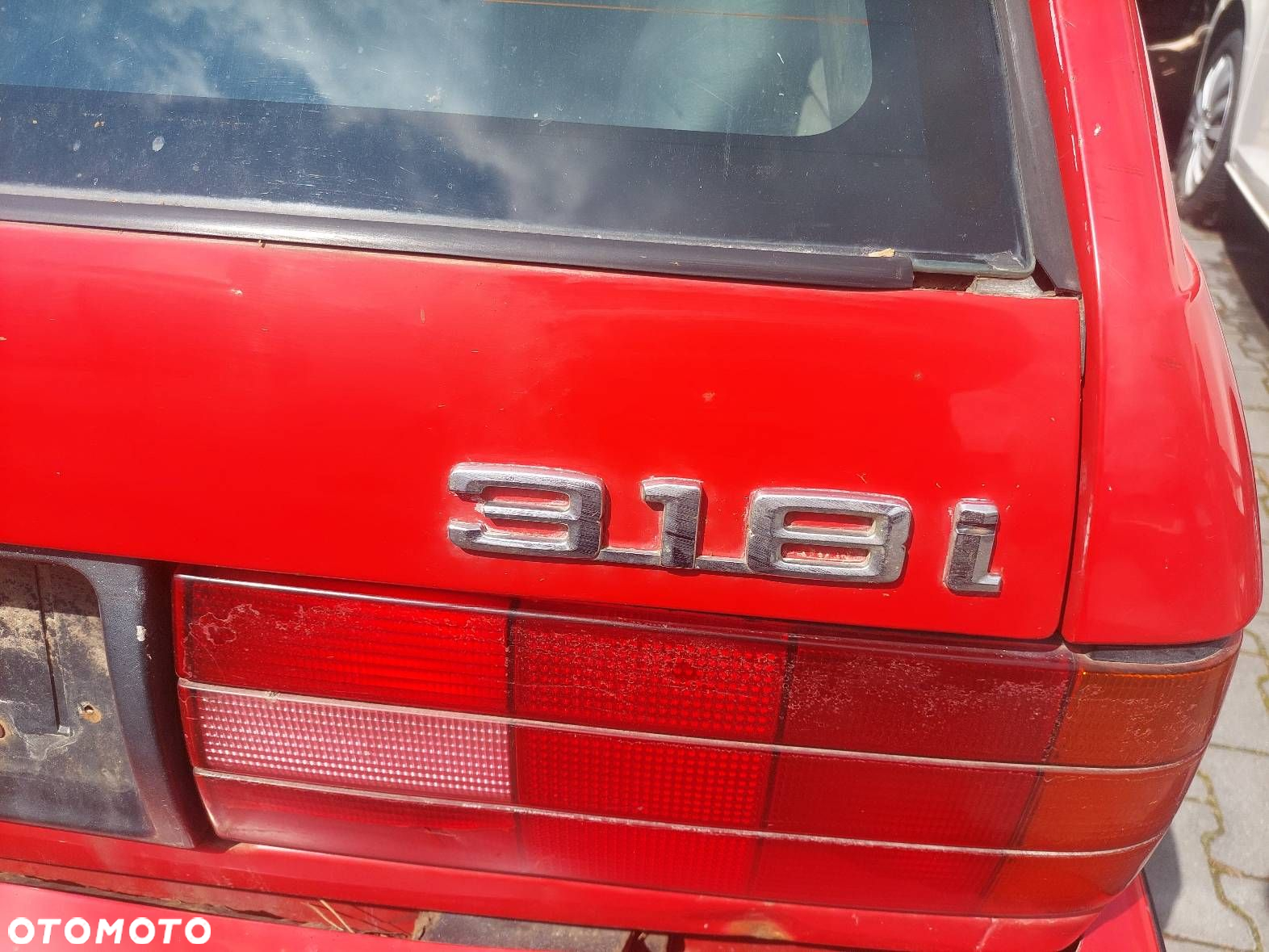 KLAPA BAGAŻNIKA BMW E30 308/3 KOMBI TOURING - 2