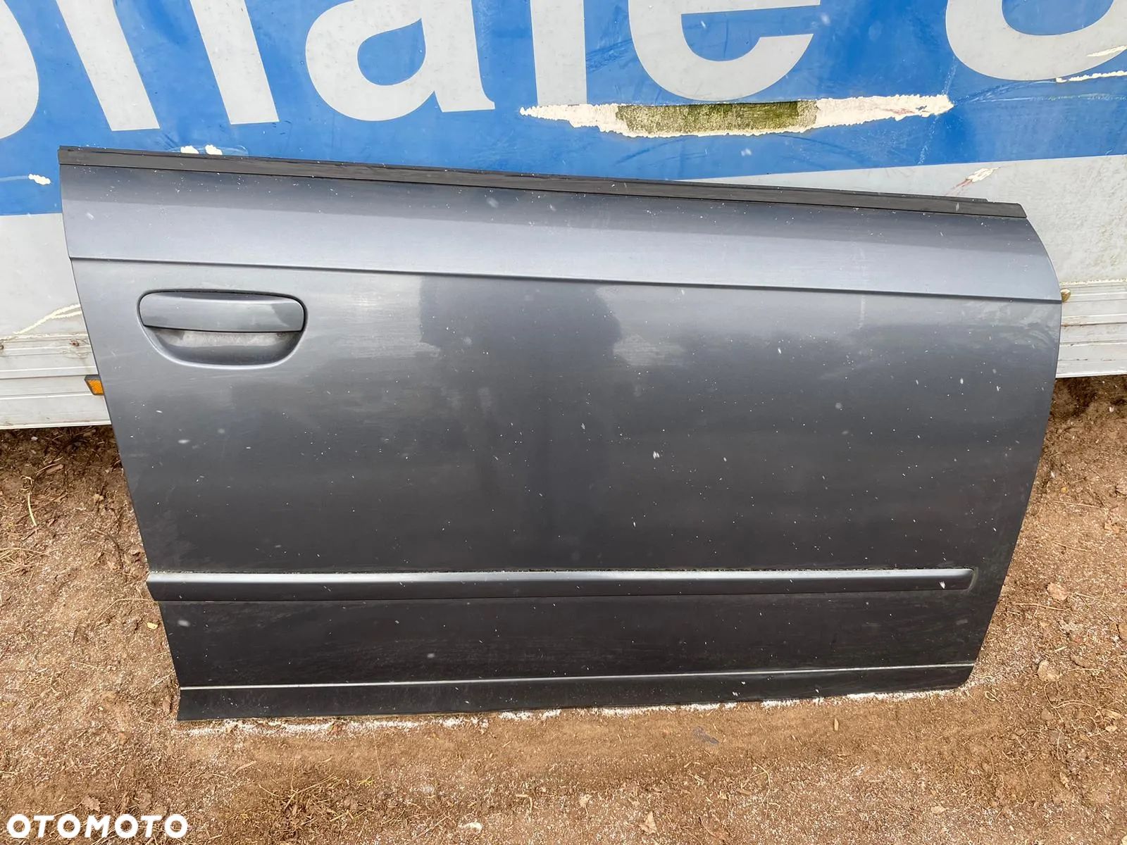 Poszycie drzwi audi a4 b7 prawy przód szare siwe - 1
