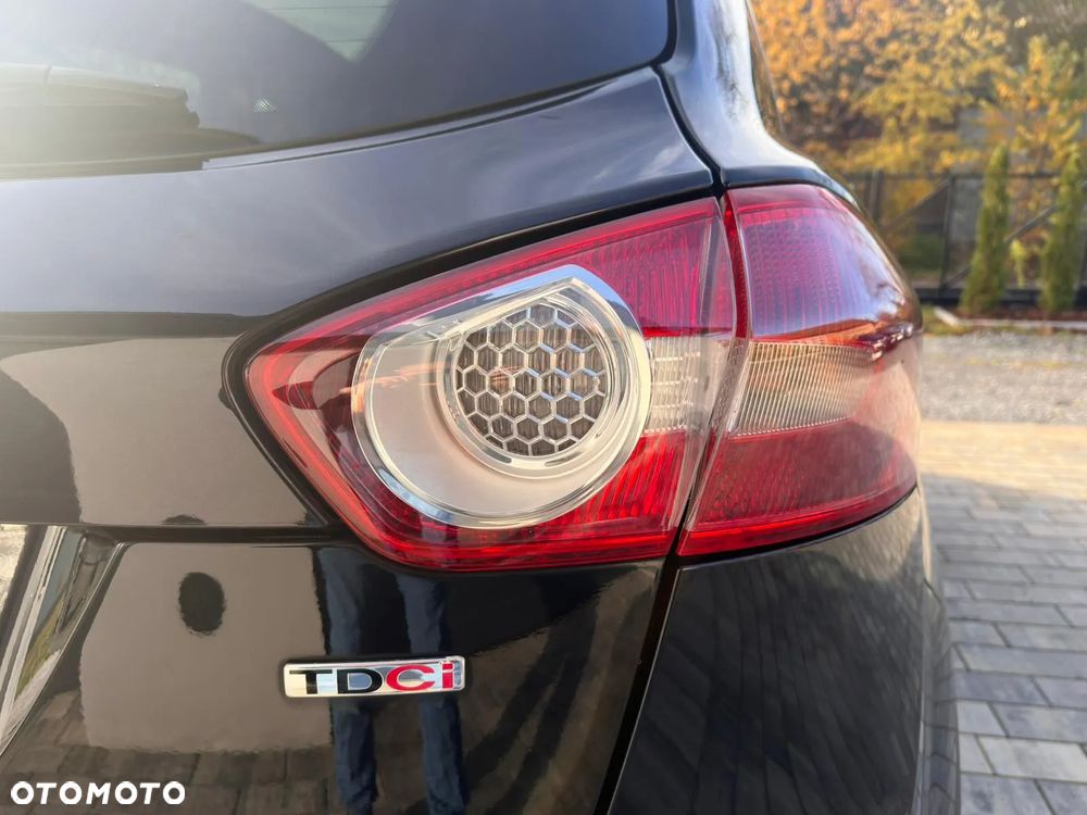 Ford Kuga 2.0 TDCi 2x4 Titanium - 19