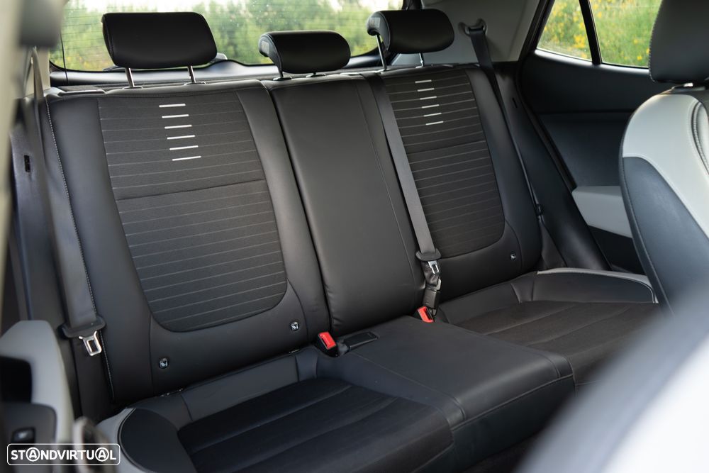 Kia Stonic - 12