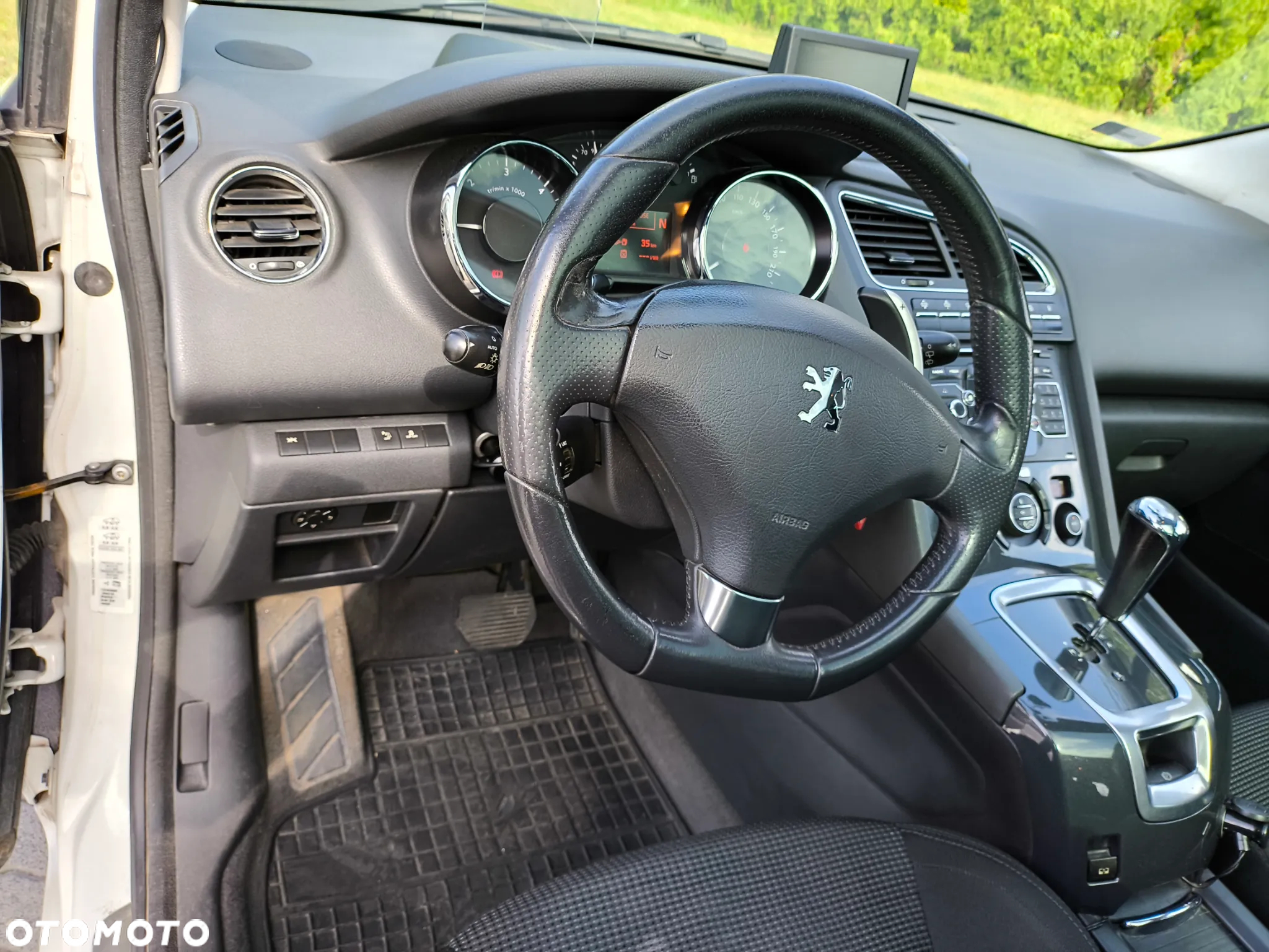 Peugeot 5008 1.6 HDi Premium - 24