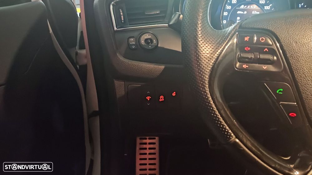 Kia Ceed SW 1.6 CRDi 136 DCT ISG GT Line - 20