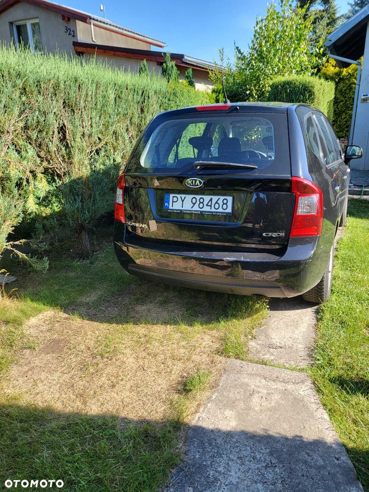 Kia Carens - 3