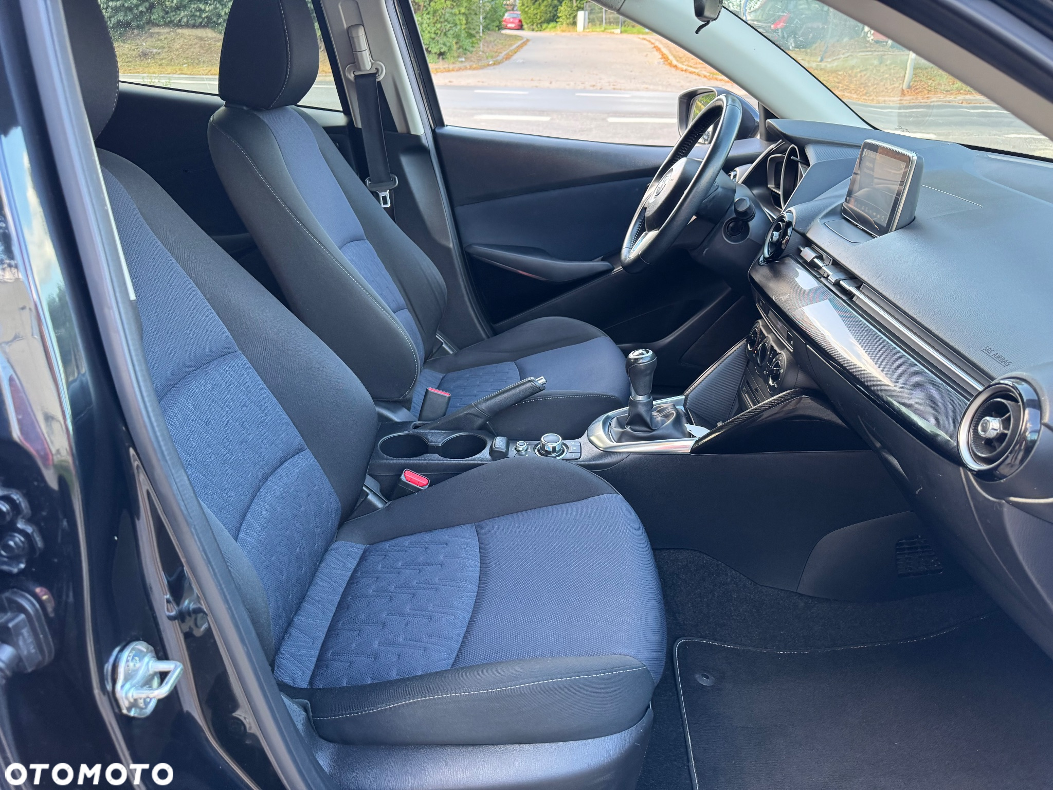 Mazda 2 - 20