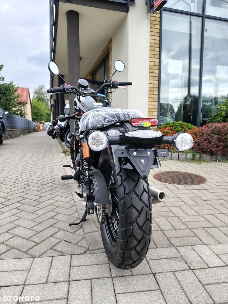 Junak M12 - 16
