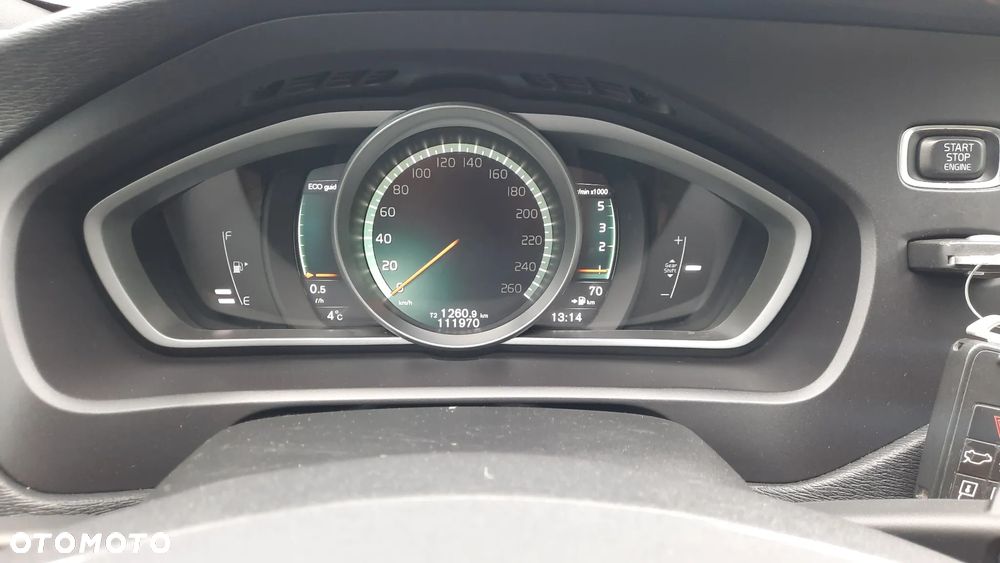 Volvo V40 D2 RDesign - 29