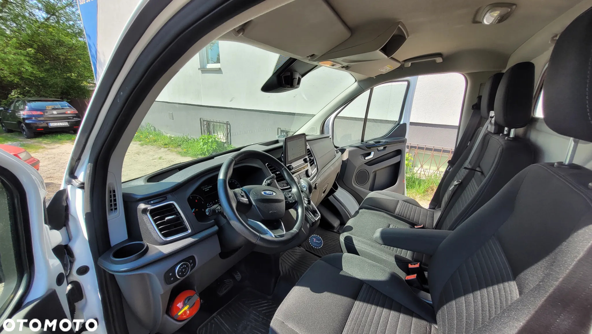 Ford Transit Custom - 8