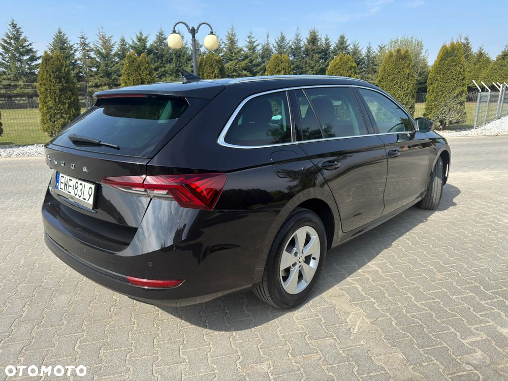 Skoda Octavia 2.0 TDI Selection - 6