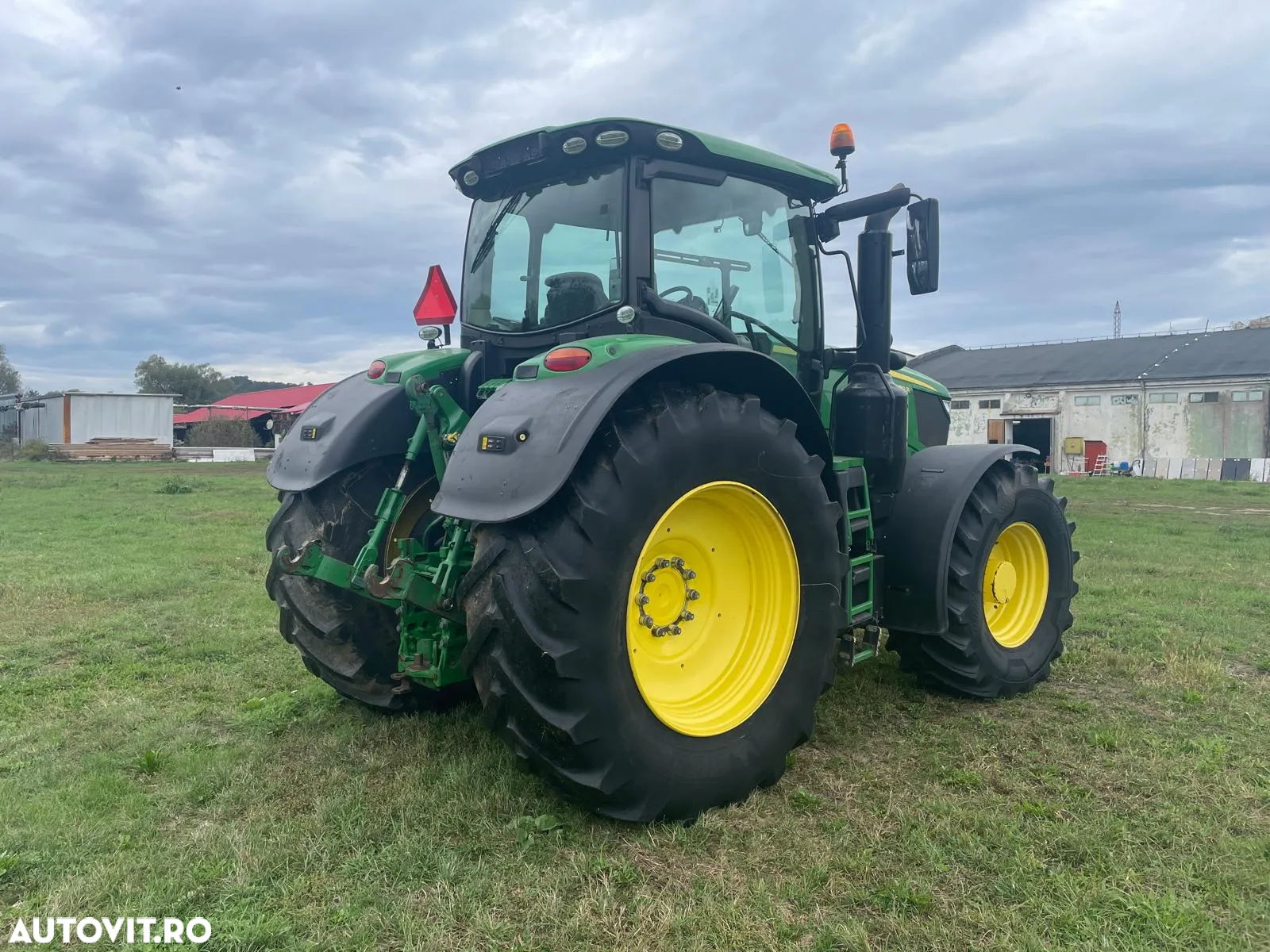 John Deere 6250R - 4