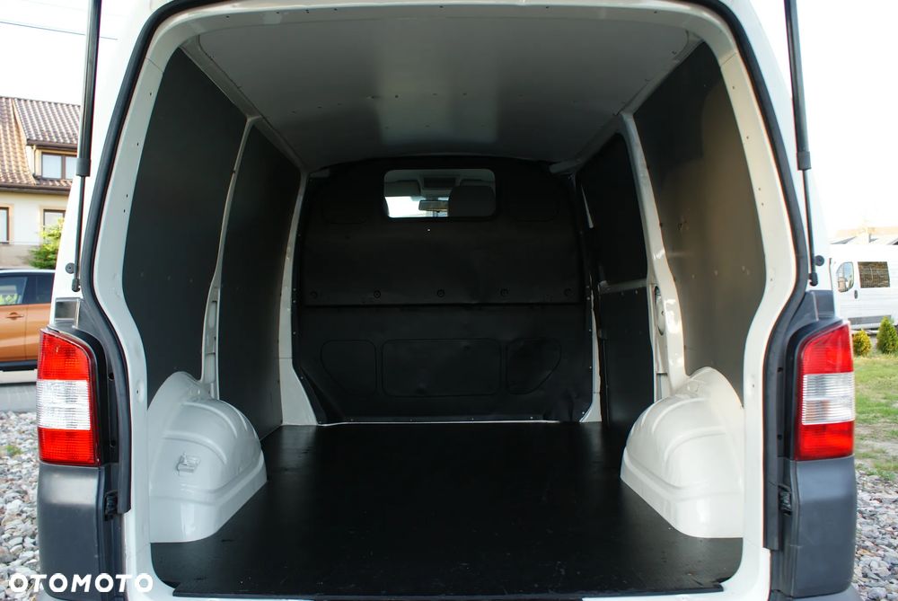 Volkswagen Transporter T5 - 16