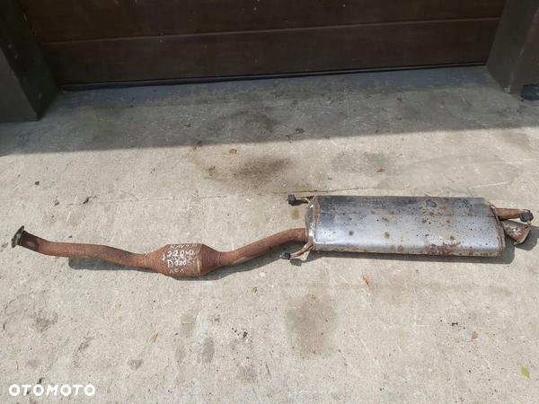 Toyota Rav4 III LIFT 2,2 d4d katalizator AF1 tłumik środkowy 12841