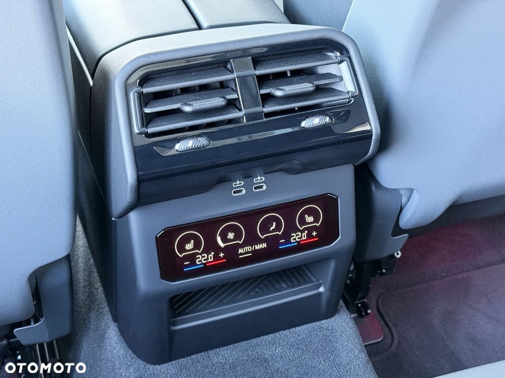 BMW Seria 5 540d xDrive - 32