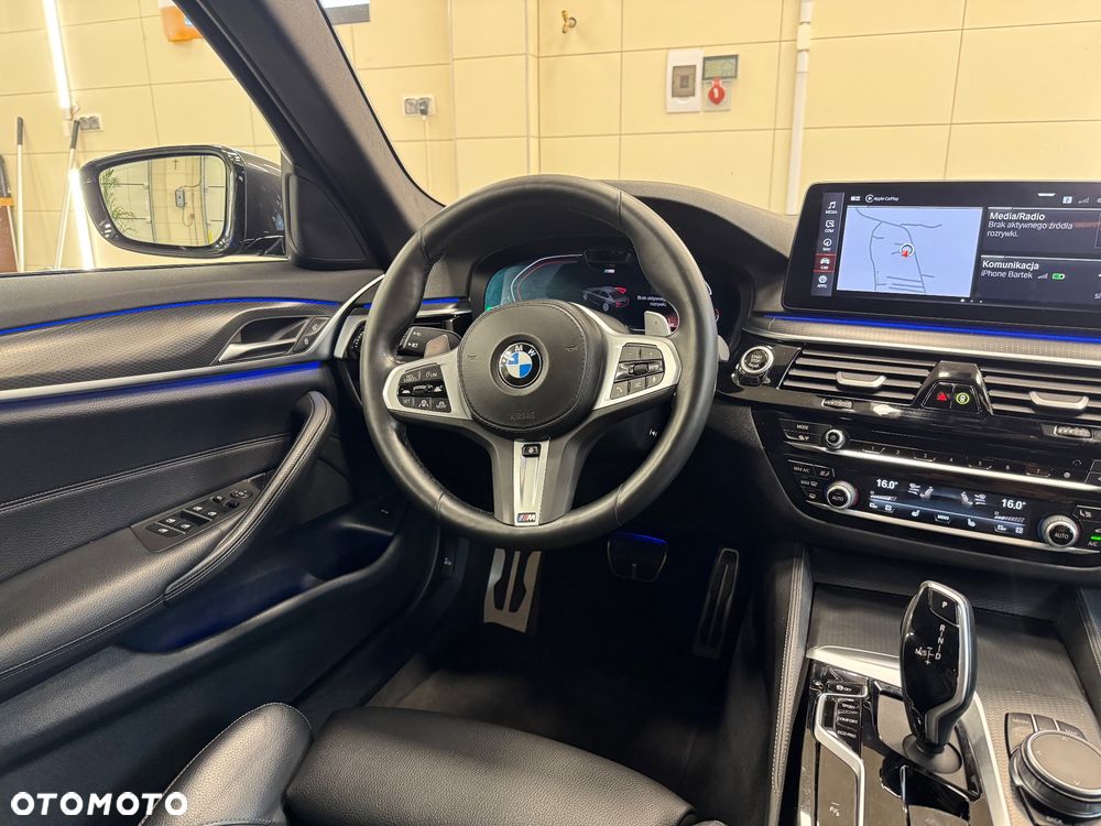 BMW Seria 5 530d xDrive mHEV M Sport sport - 14