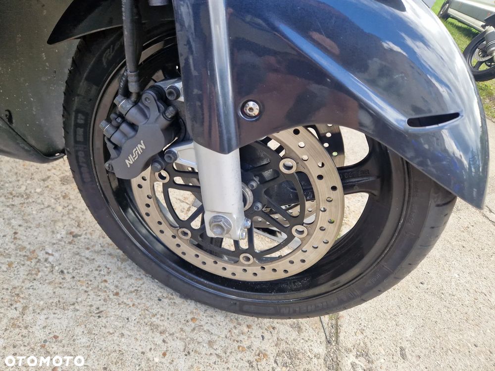 Honda CBR - 11