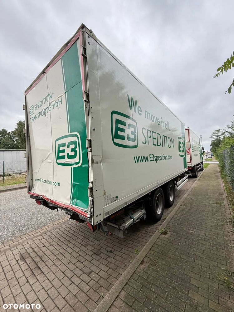 DAF XF ORYGINALNY PRZEBIEG z Niemiec / TANDEM ZESTAW PRZEJAZDOWY Z WINDĄ - 39