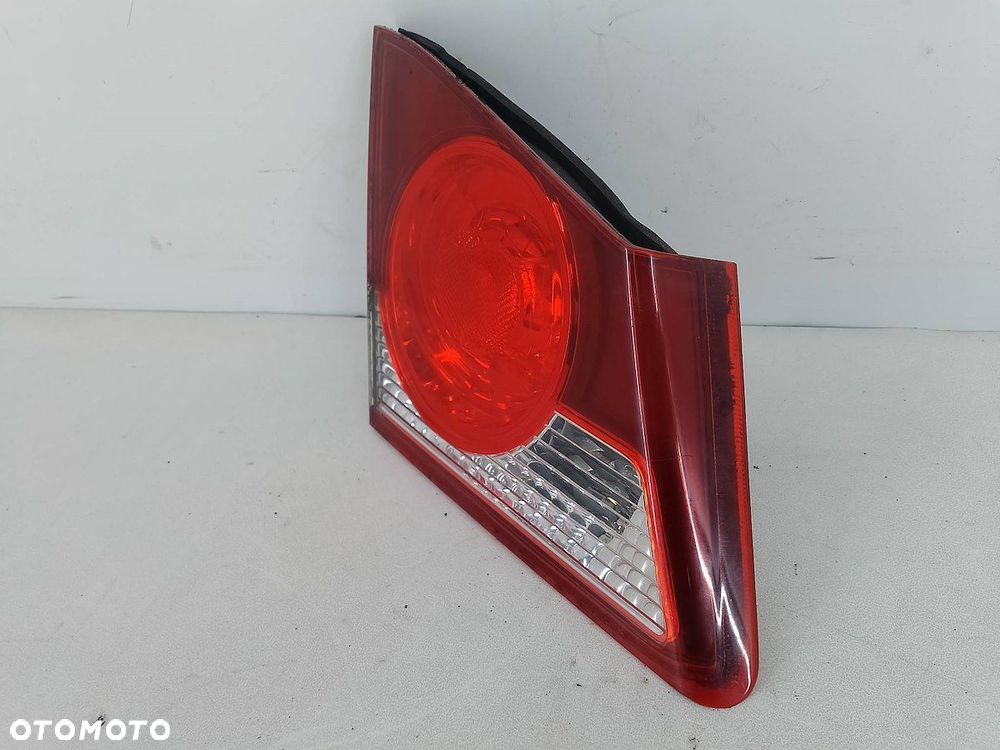 LAMPA TYLNA LEWA W KLAPE HONDA CIVIC VIII P5376L SEDAN - 5