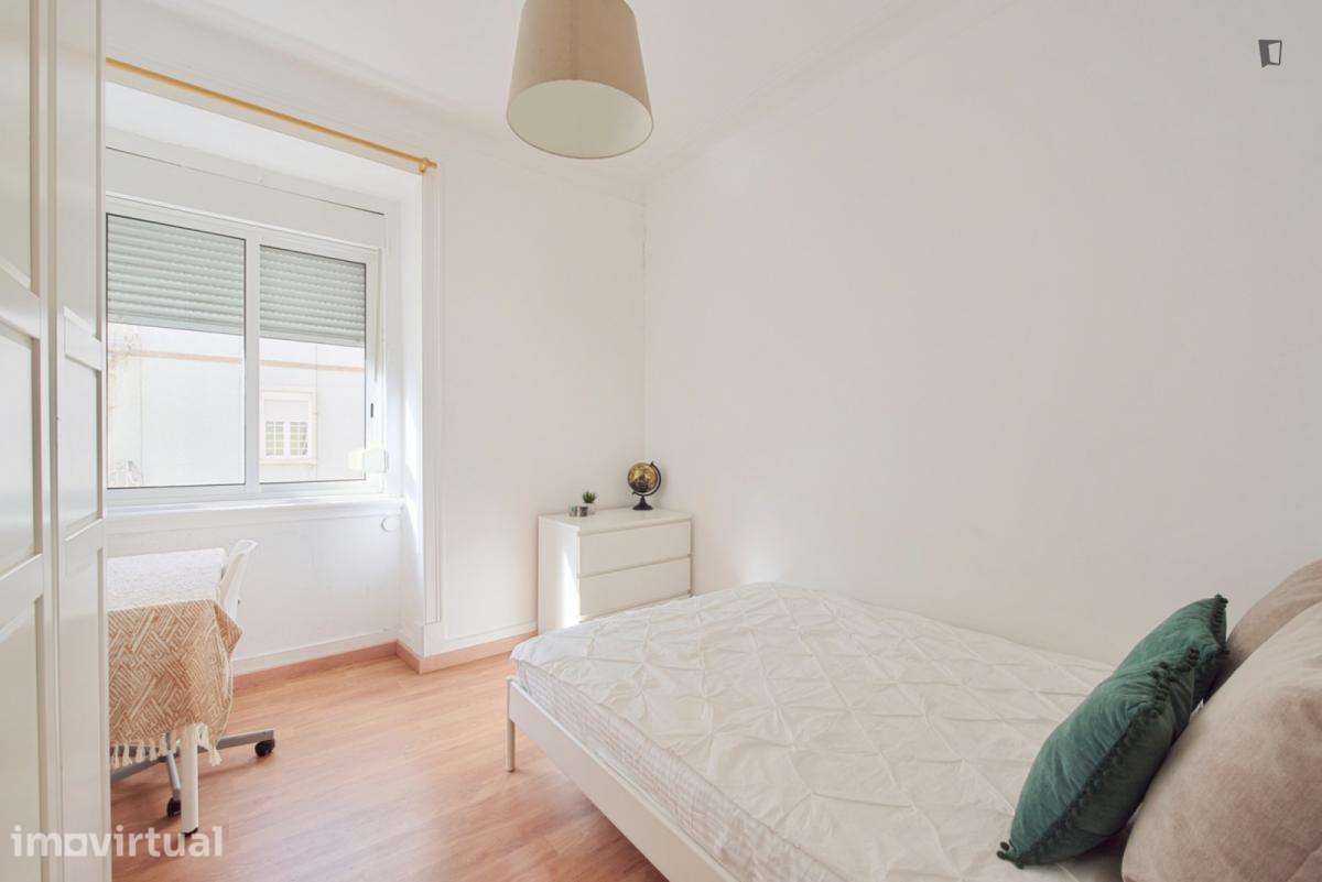 Quarto - localizado em Alameda Lisbon - Grande imagem: 3/16