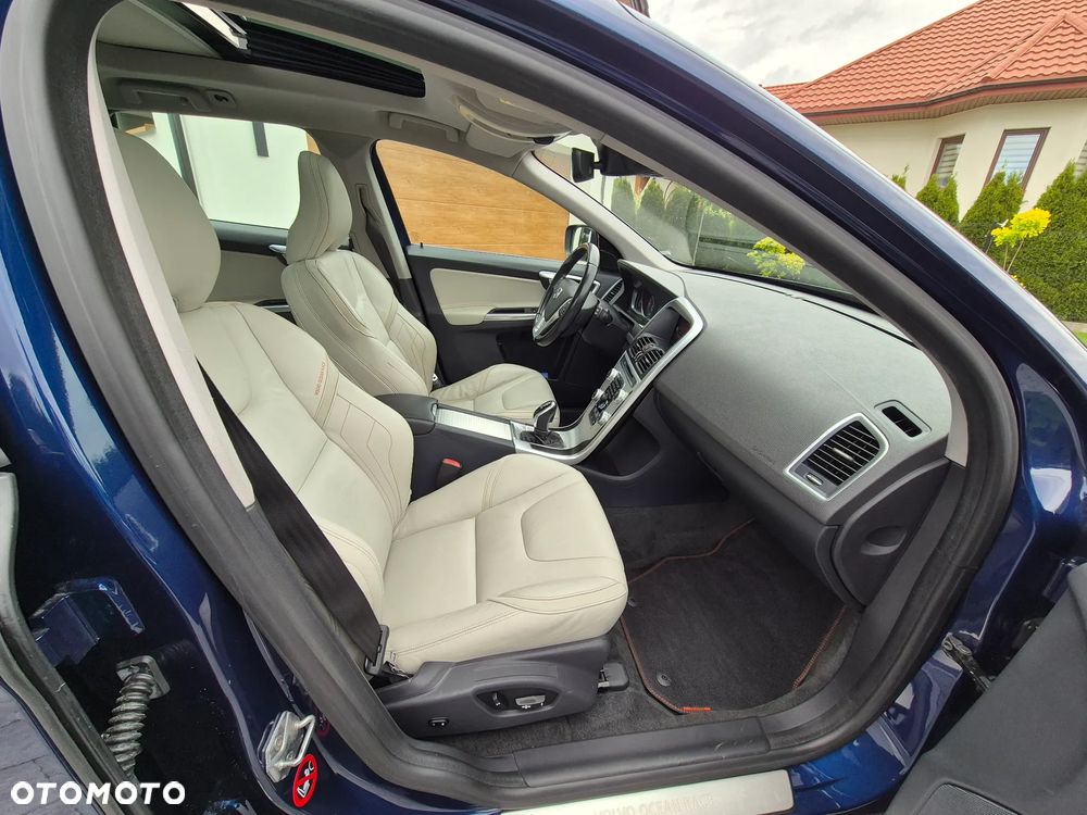 Volvo XC 60 T5 Geartronic Ocean Race - 26