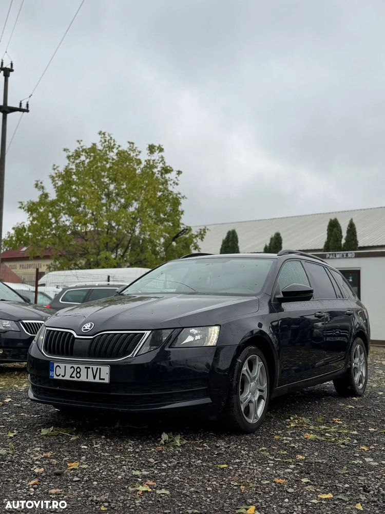 Skoda Octavia 1.6 TDI AMBITION - 1