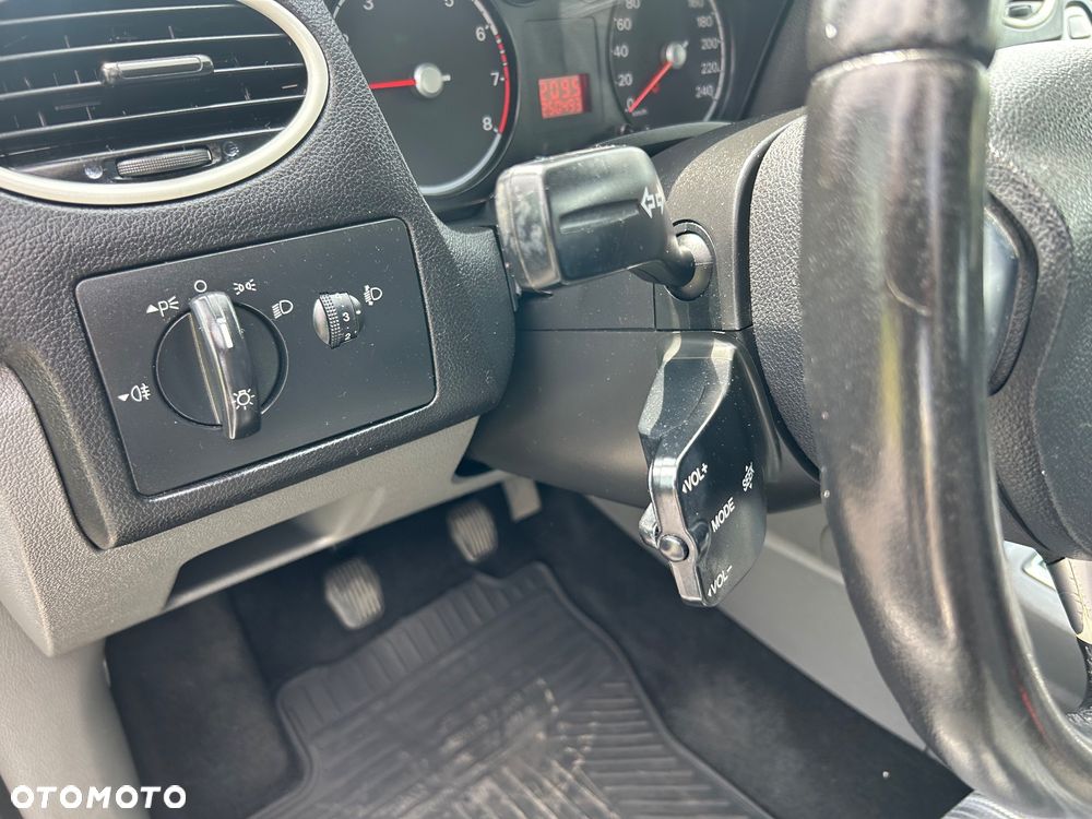 Ford Focus 1.6 Amber X EU5 - 16