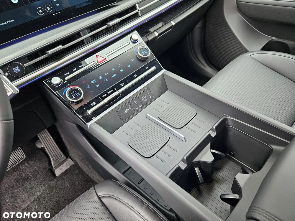 Hyundai Santa Fe 1.6 T-GDI HEV Executive 4WD - 23