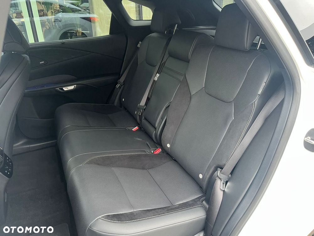 Lexus RX - 7