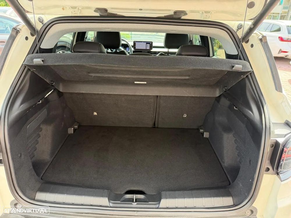 Jeep Avenger 1.2 e-Hybrid Altitude DCT - 12