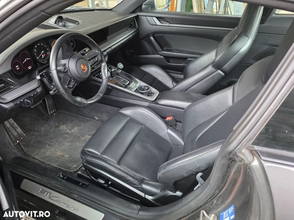Porsche 911 Carrera PDK - 8