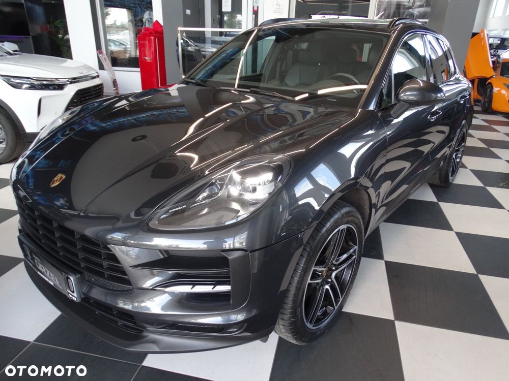 Porsche Macan - 2