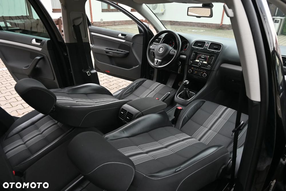 Volkswagen Golf 2.0 TDI DPF MATCH - 27