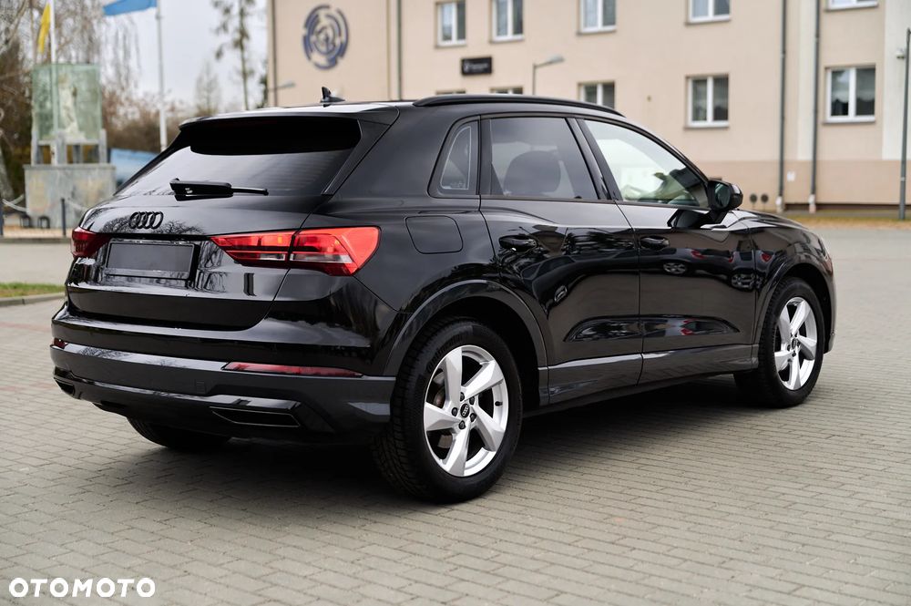 Audi Q3 35 TFSI S tronic - 13