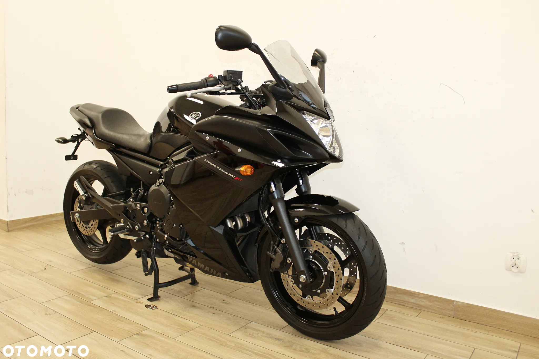 Yamaha XJ - 2