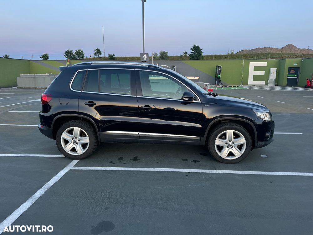 Volkswagen Tiguan 2.0 TDI SCR 4MOTION BlueMotion Technology DSG Lounge Sport & Style - 9