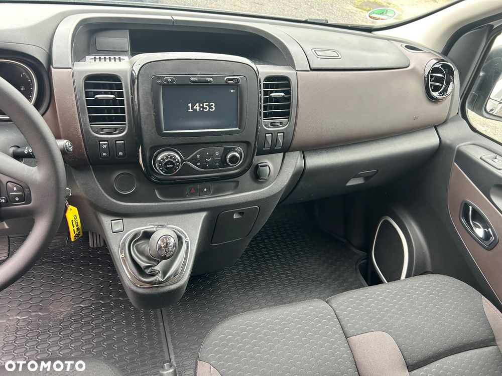Renault Trafic  6-osobowa brygadówka  Long 125km - 14