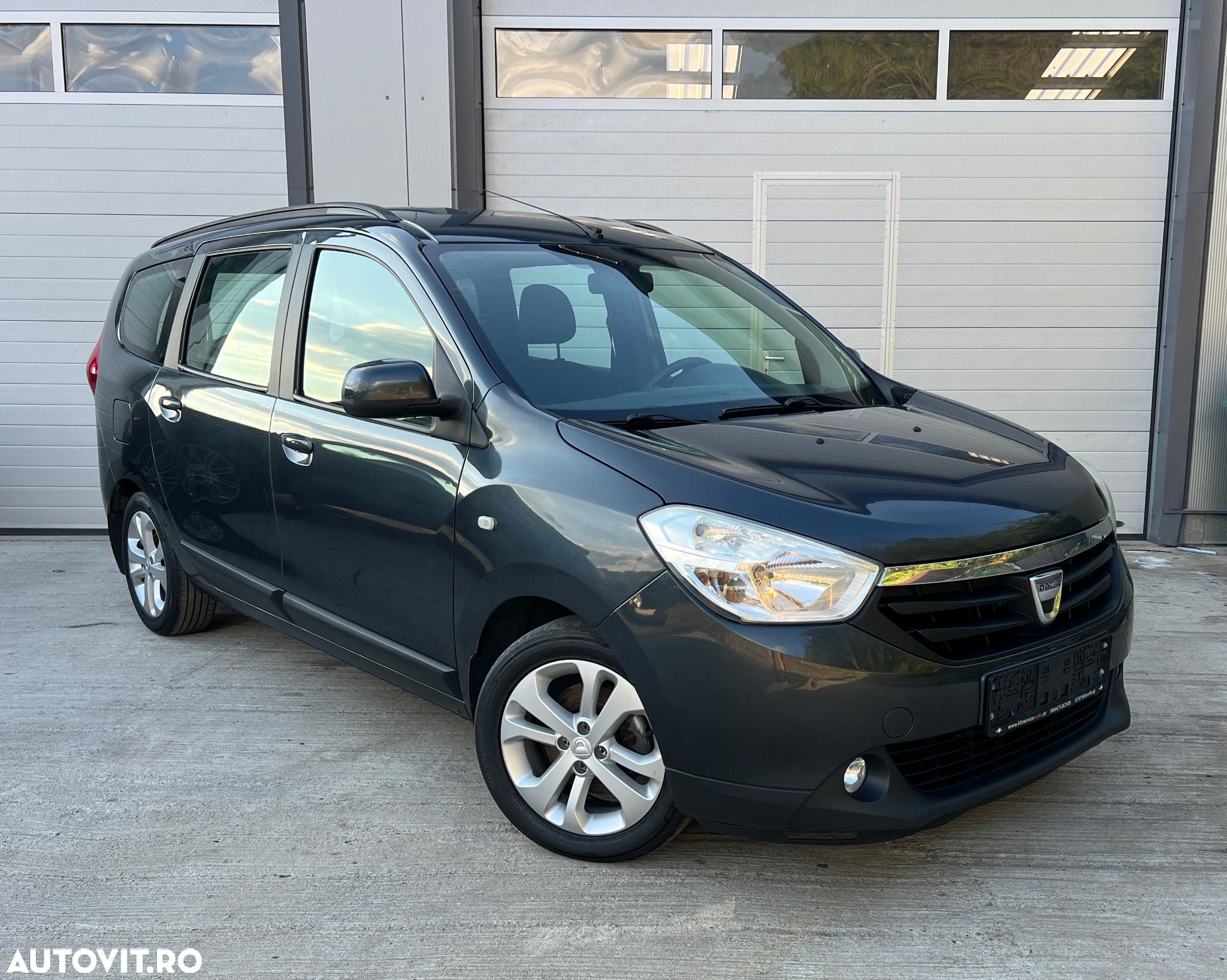 Dacia Lodgy 1.5 dCi 90 CP Laureate - 1