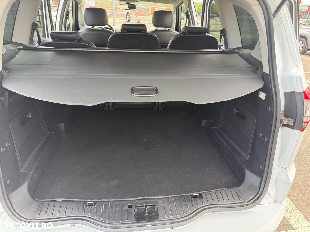 Ford S-Max - 6