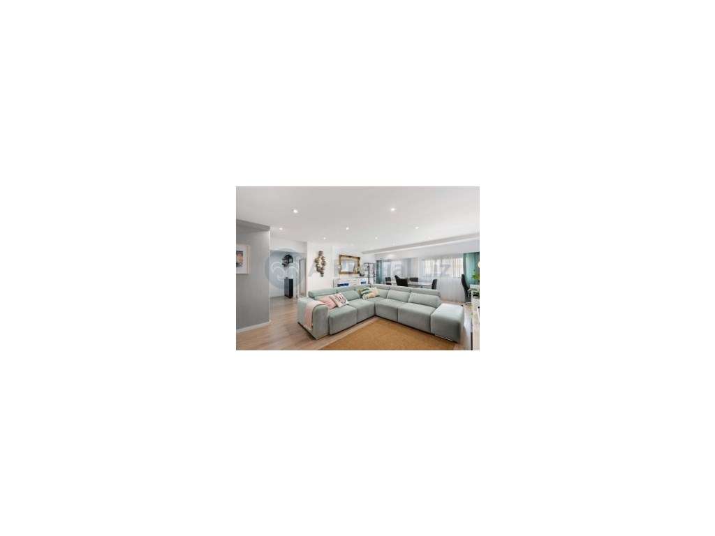 Excelente T2 + 2 (Duplex) totalmente remodelado para Arrendamento e... - Grande imagem: 4/28
