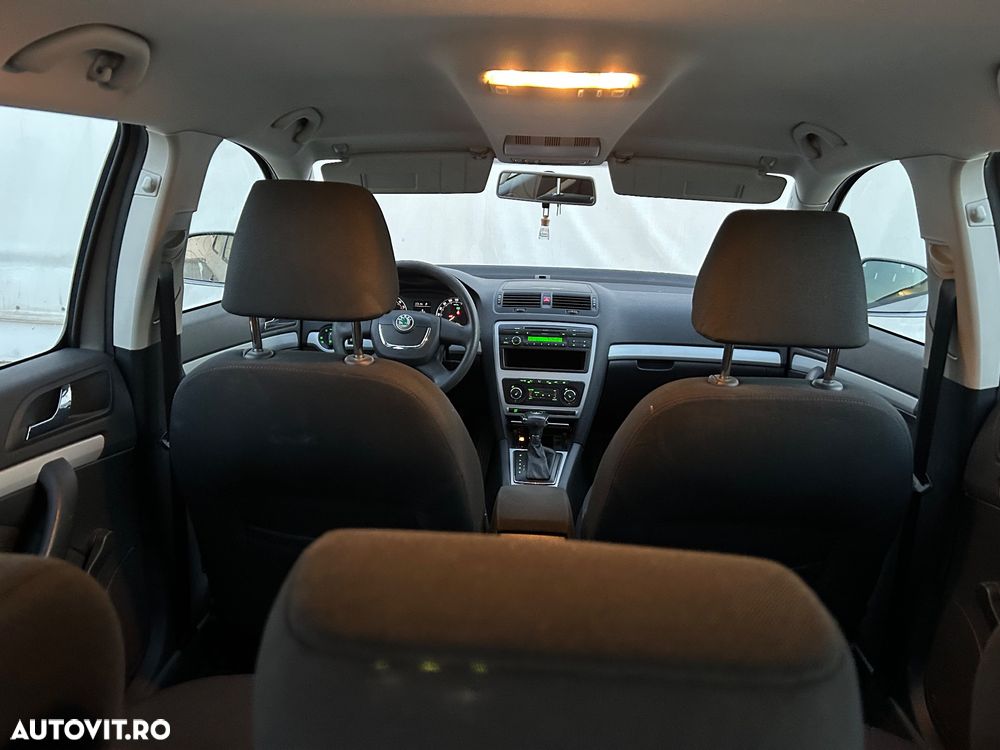 Skoda Octavia 1.9TDI Ambiente DSG - 17