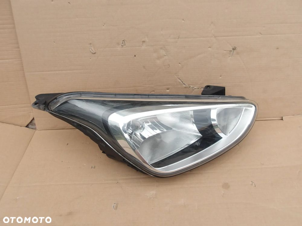 LAMPA PRAWY PRZOD HYUNDAI I10 II 92102-B9000 - 3