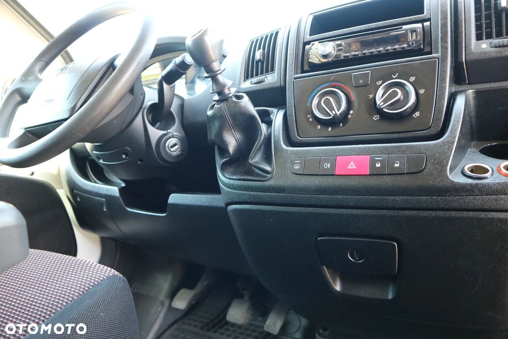 Peugeot BOXER 3,0 177KM,! 8palet + WINDA krajowy!! - 33