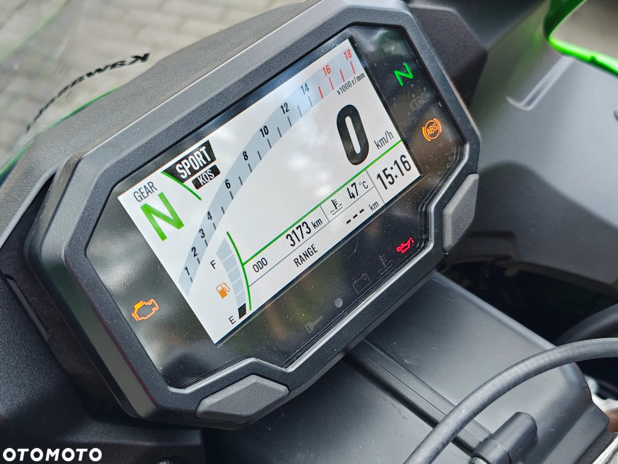 Kawasaki ZX - 16