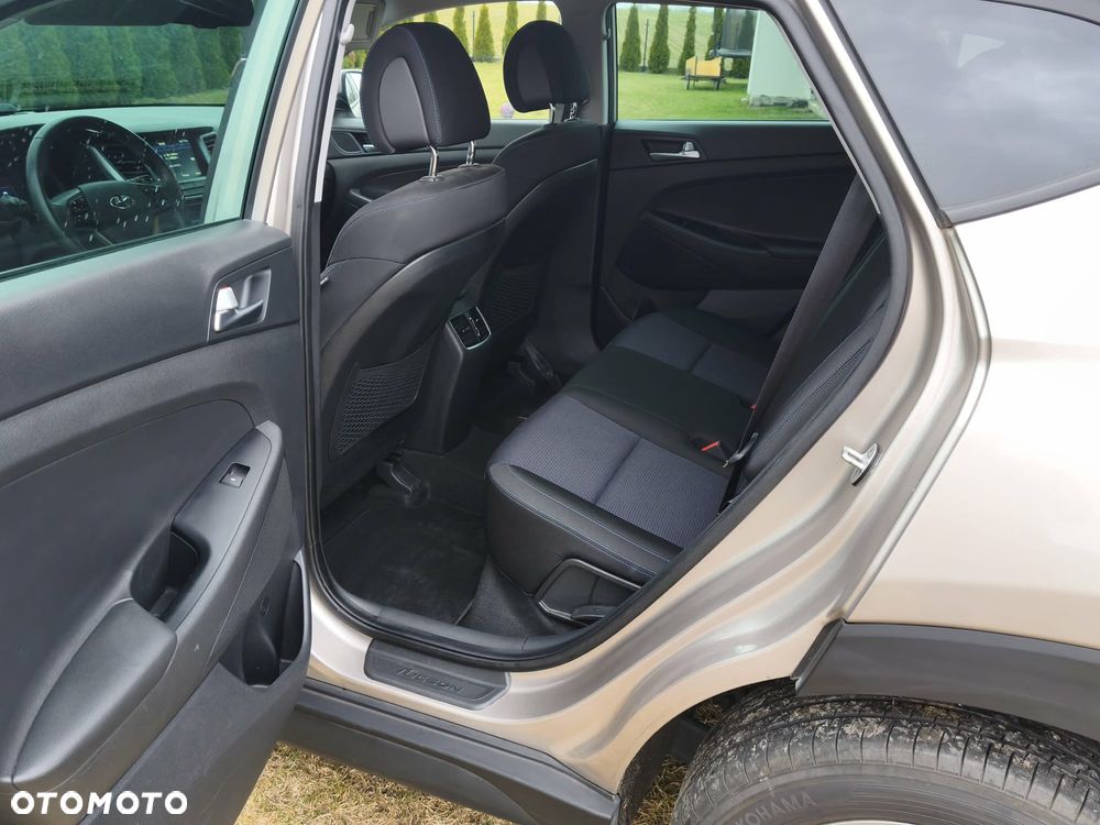 Hyundai Tucson - 16