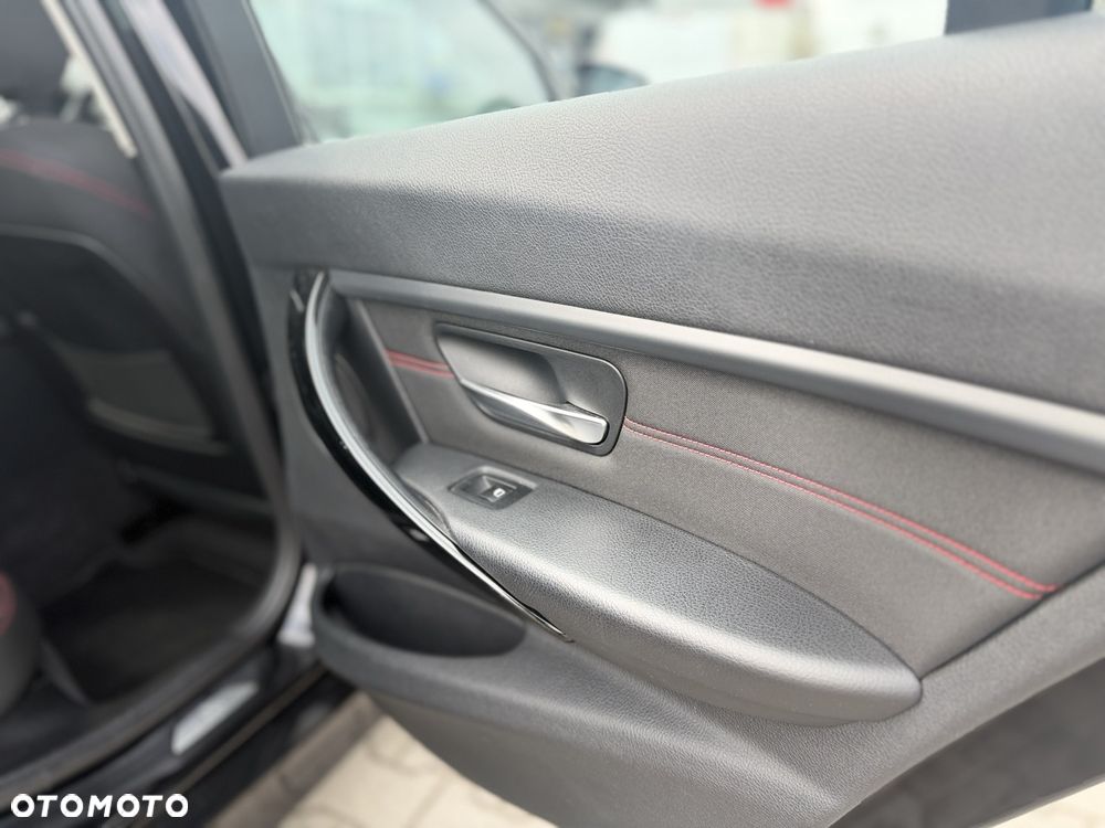 BMW Seria 3 - 23