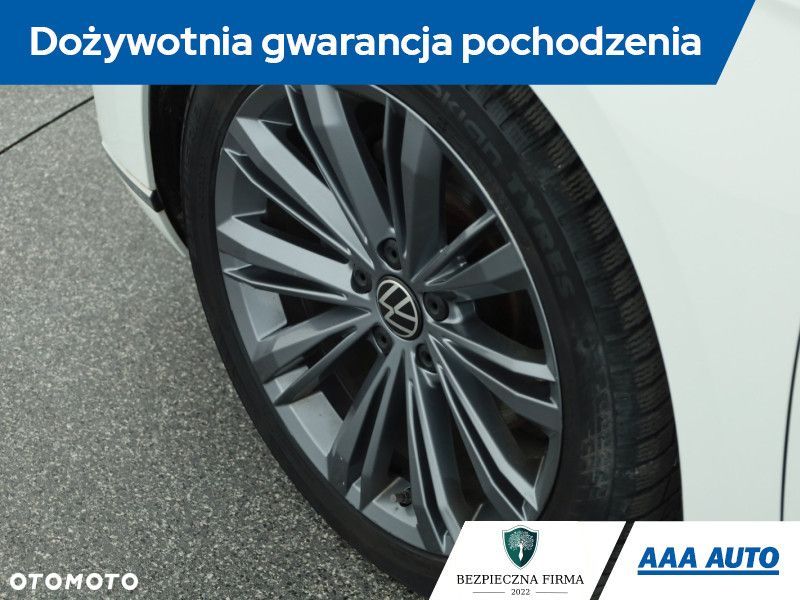 Volkswagen Passat Variant - 21