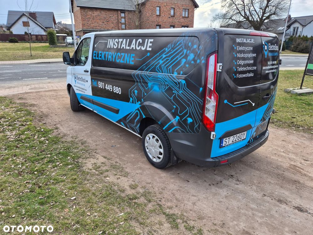 Ford TRANSIT CUSTOM - 9