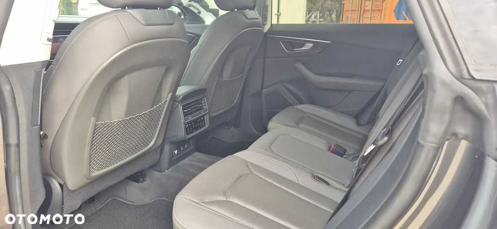 Audi Q8 SUV TFSI quattro 250 kW tiptronic S line business - 10