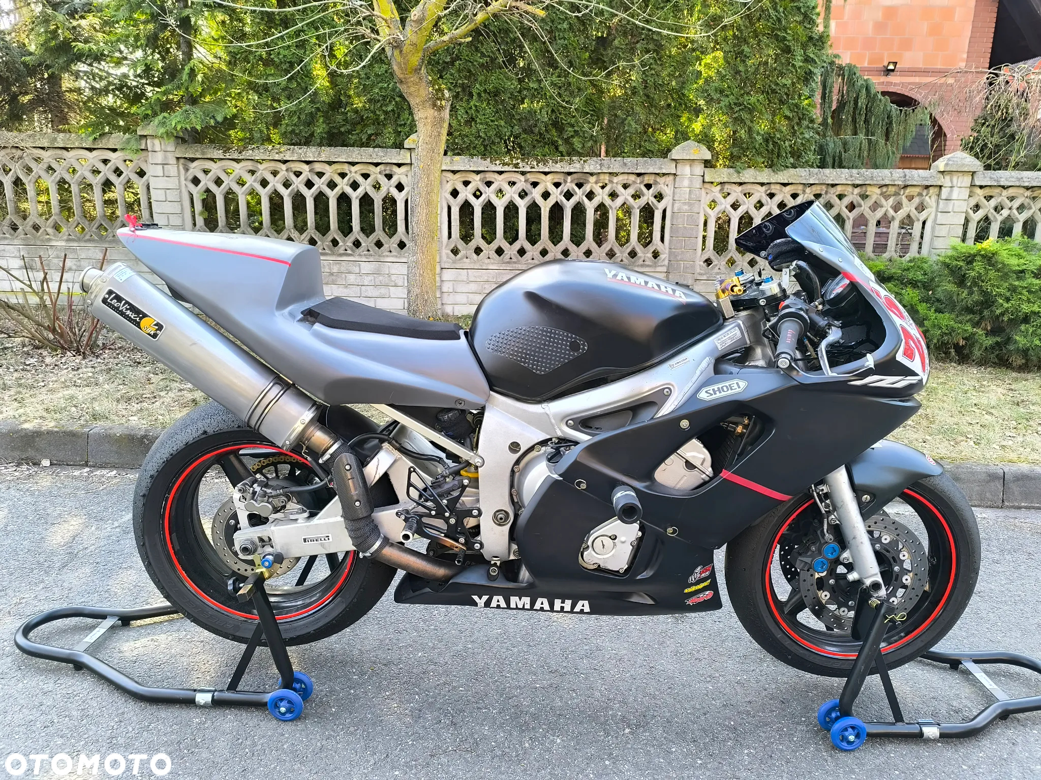 Yamaha R6 - 6