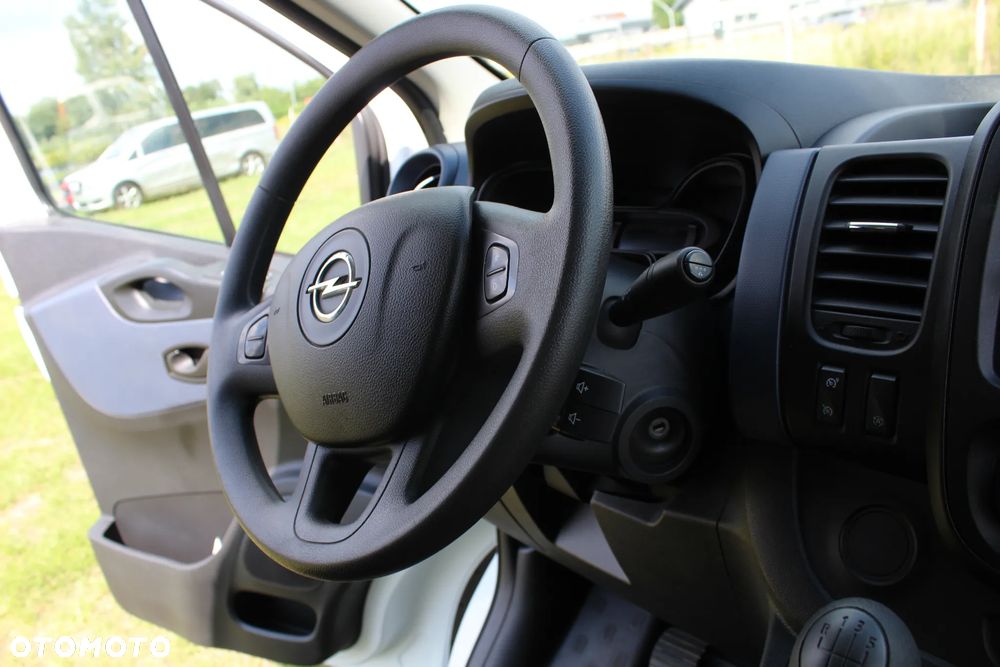 Opel Vivaro - 21